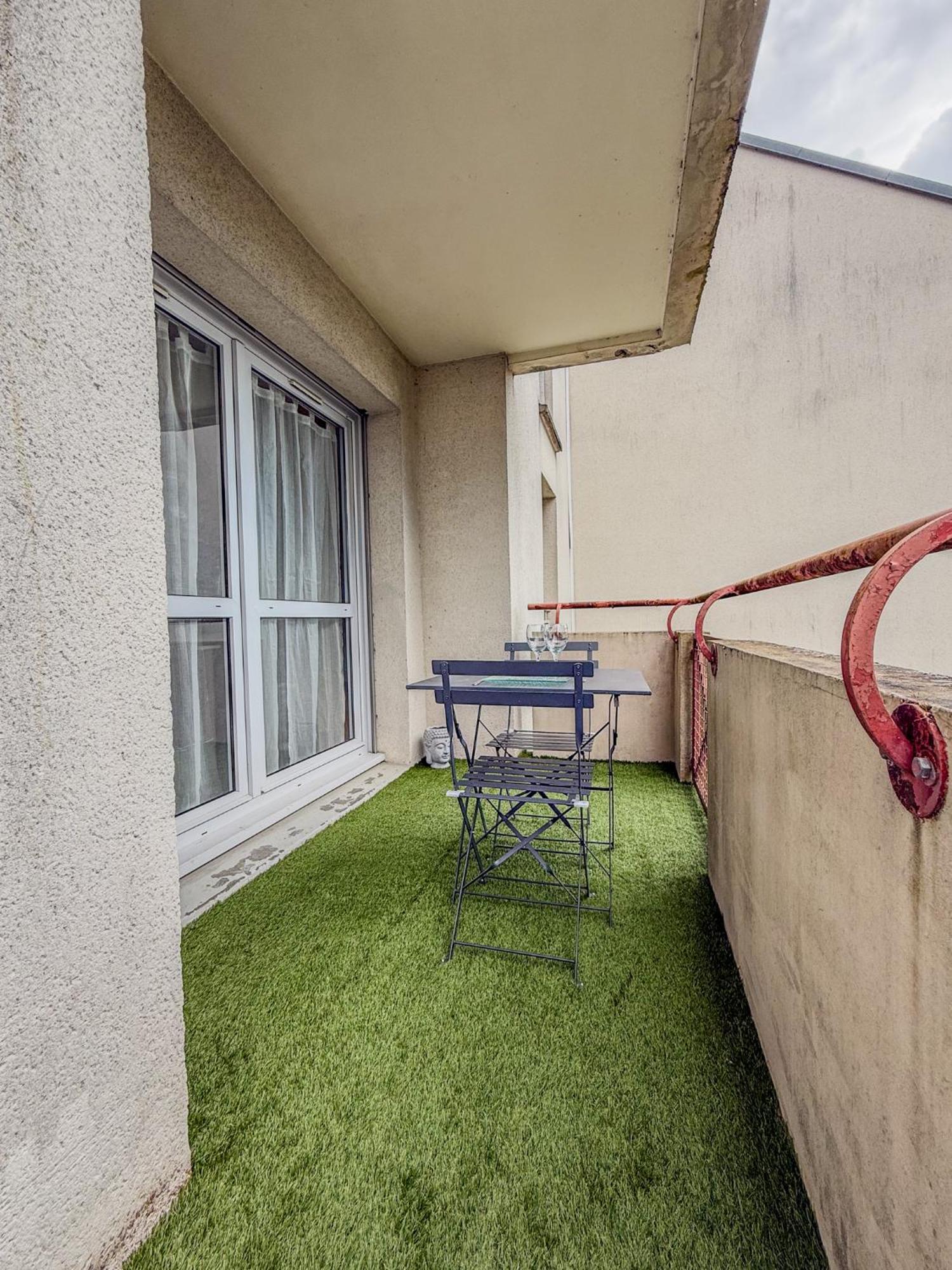 T3 Modern Avec Parking Et Balcon Chartres